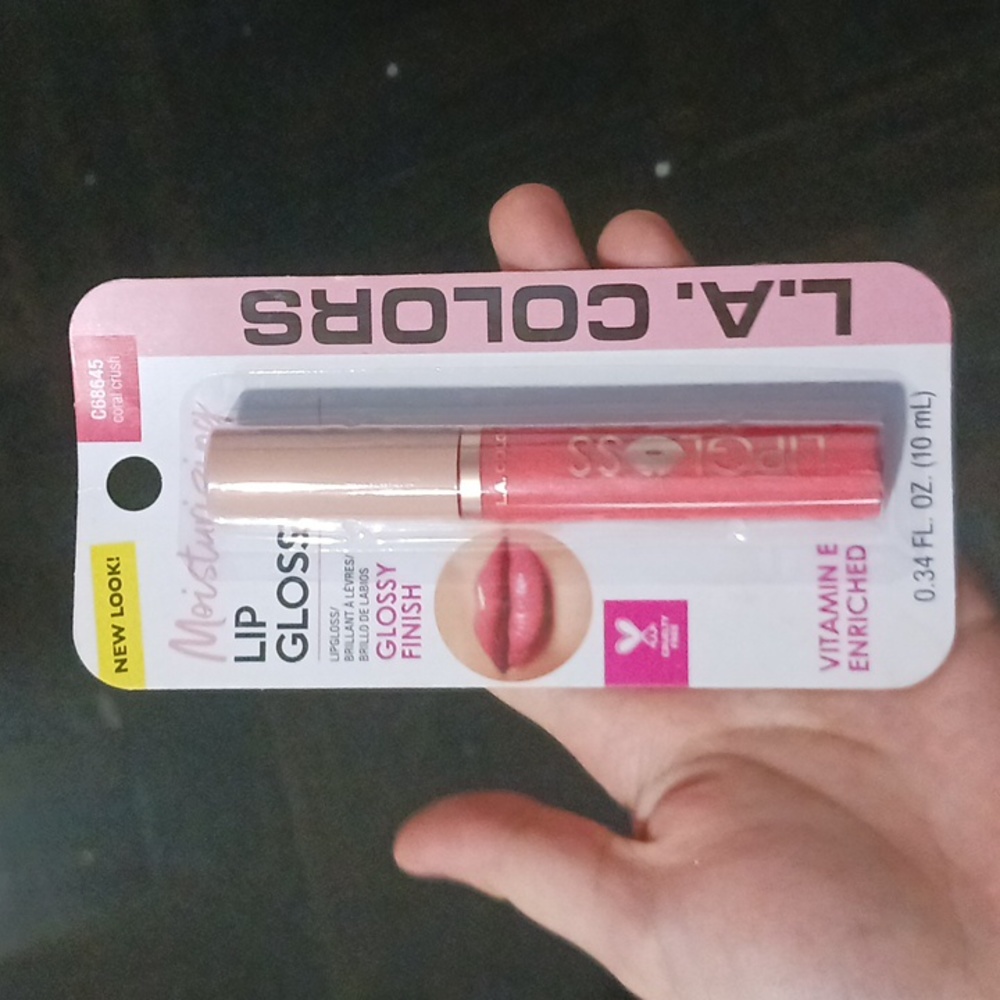 L.A. COLORS moisturizing lip gloss